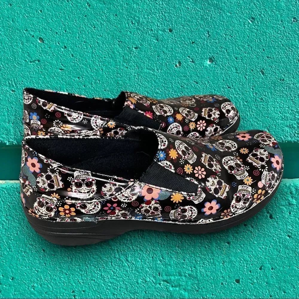 Spring Step Skull Slip On Mules - Picture 5 of 6
